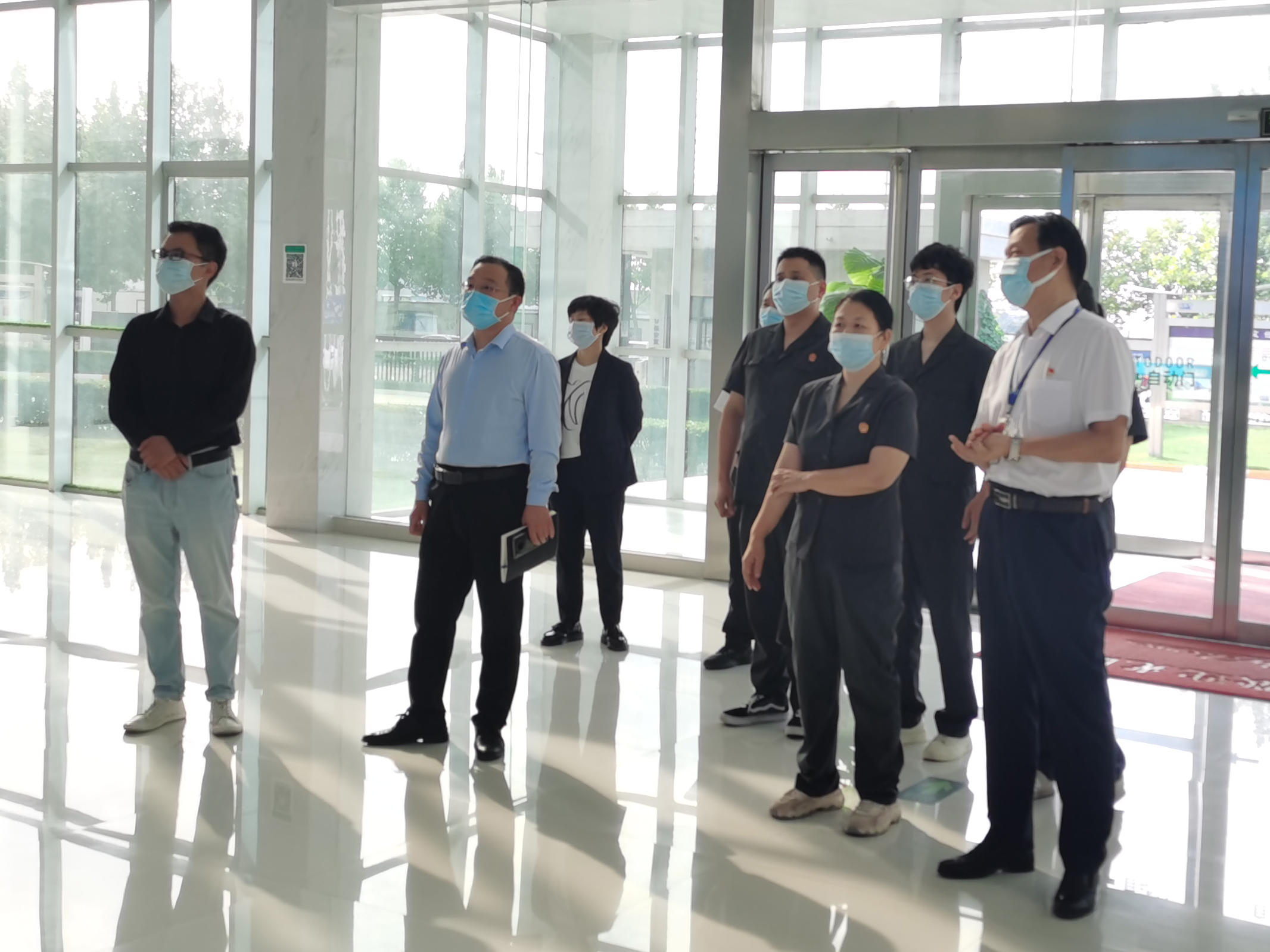 万象城（中国） | 郑州市管城区法院知产审判服务企业座谈会在万象城（中国）乳业集团召开