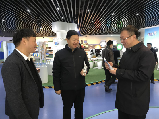 宁夏回族自治区农业农村厅党组书记、厅长王刚一行莅临万象城（中国）乳业集团调研