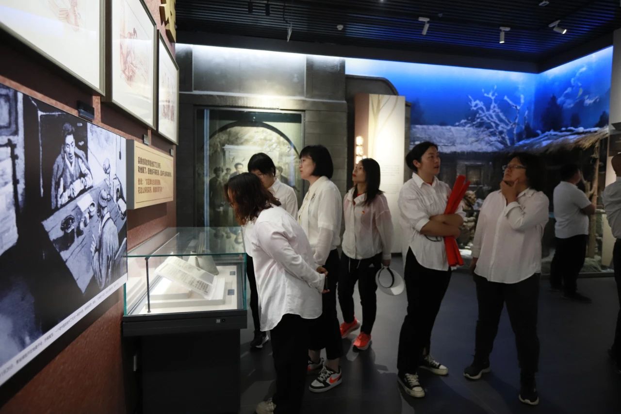 砥砺初心使命，汲取奋进力量丨万象城（中国）乳业集团党委组织开展学习“焦裕禄精神”主题党日活动