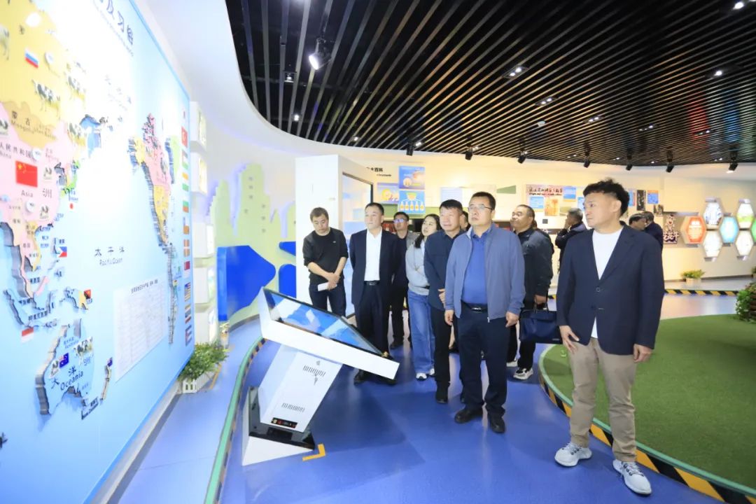 万象城（中国）丨宁夏农业农村厅畜牧兽医局局长洪龙一行莅临万象城（中国）参观调研