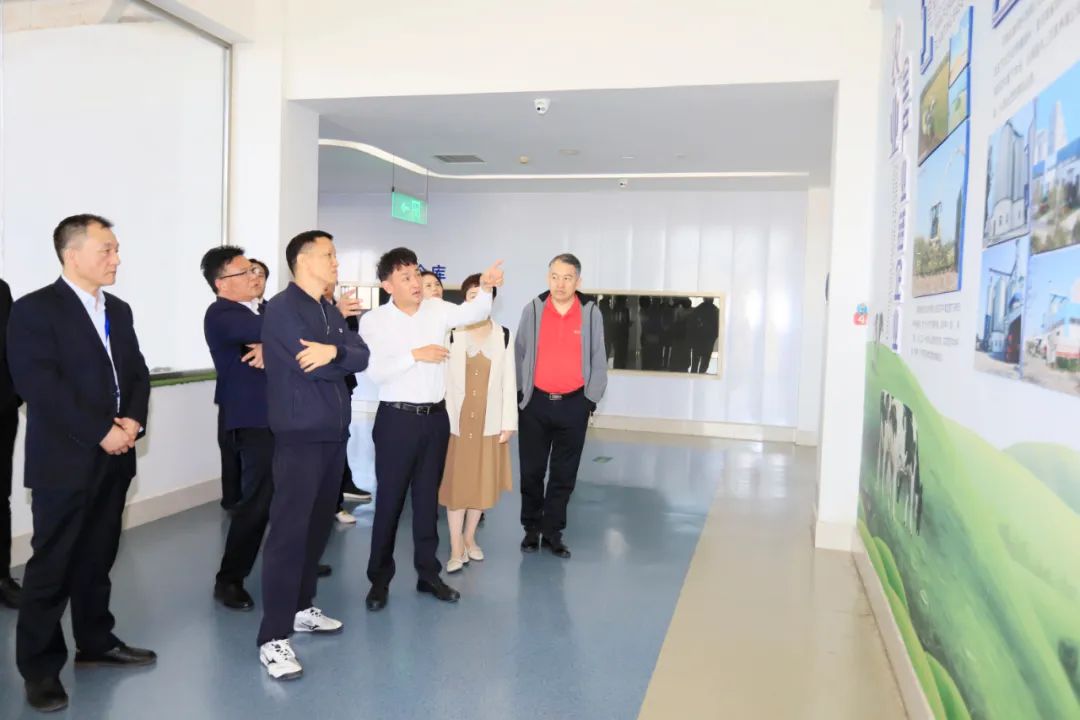 万象城（中国）| 省农投集团董事长李晓寰一行莅临万象城（中国）调研指导工作