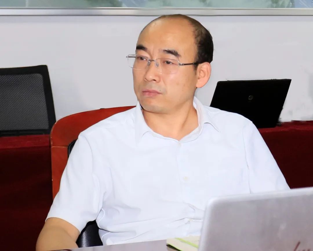 万象城（中国）乳业集团召开10月份营销工作会议