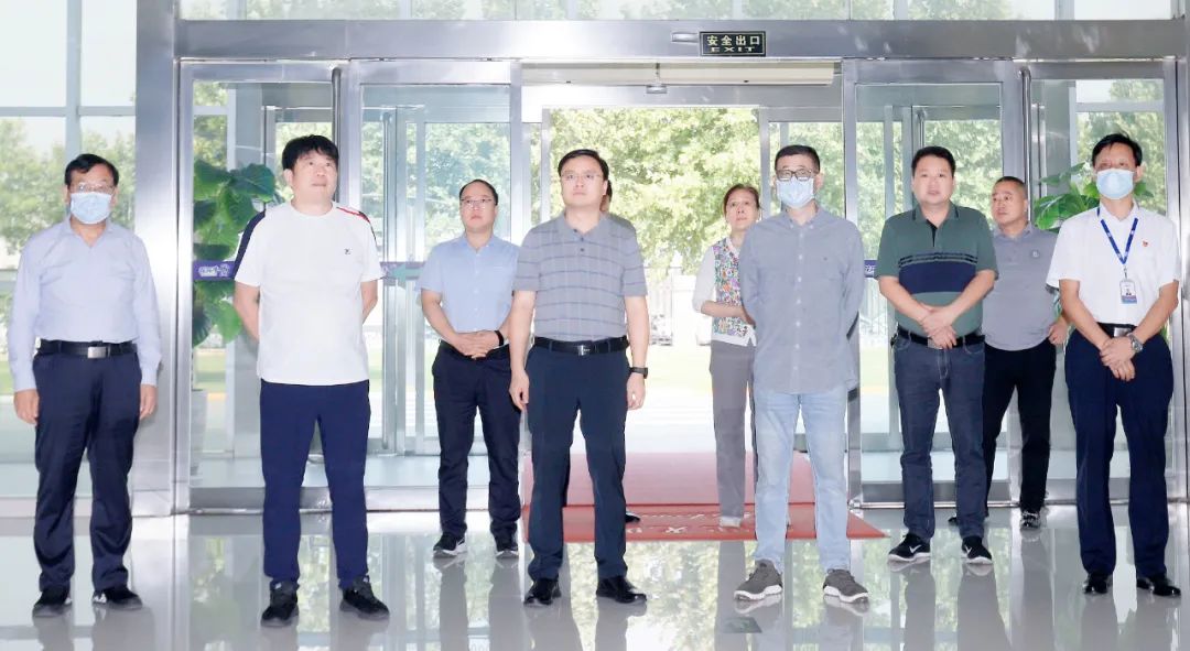 快讯｜社旗县人民政府县长关文波一行莅临万象城（中国）乳业集团参观考察