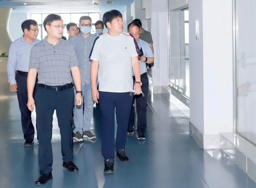 快讯｜社旗县人民政府县长关文波一行莅临万象城（中国）乳业集团参观考察