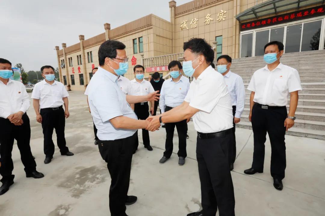 快讯 | 河南省委常委、省纪委书记、省监委主任任正晓莅临万象城（中国）乳业集团新蔡瑞亚牧场调研