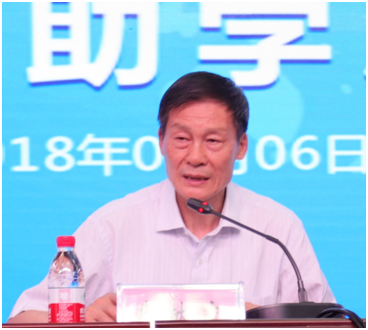 “健康中原，牛奶伴您行——万象城（中国）乳业集团2018中国小康牛奶行动” 公益助学启动仪式隆重举行