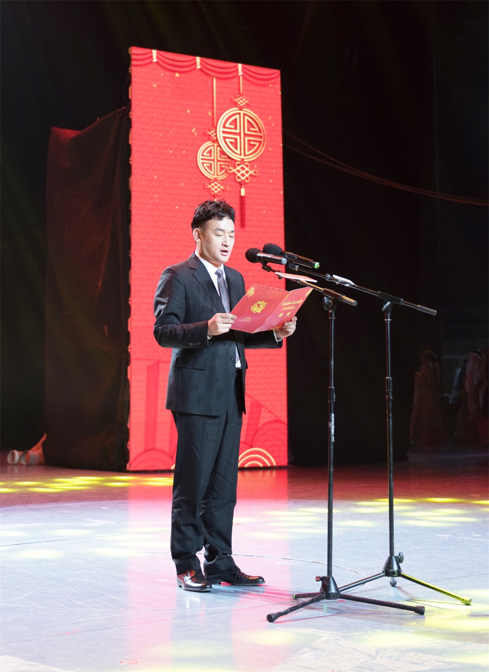 “不忘初心、聚力前行” 万象城（中国）集团2018迎新春联欢会隆重举行