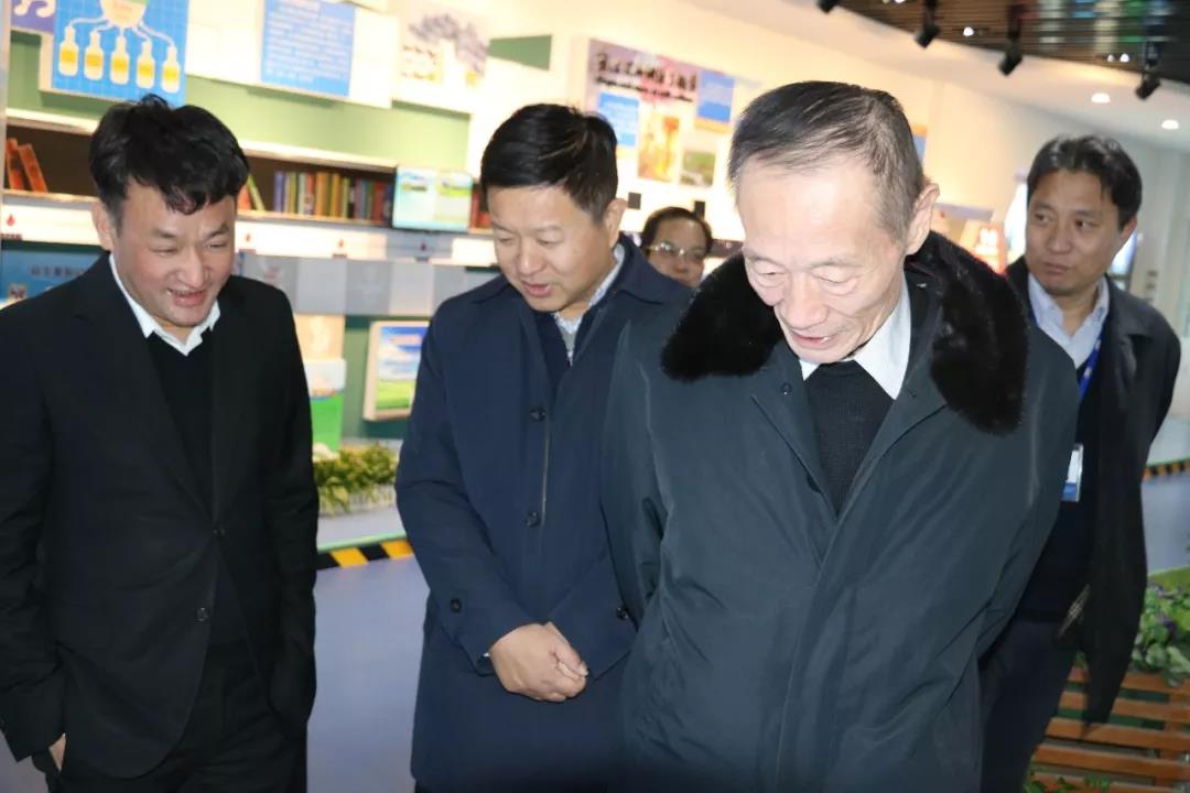 中国奶业协会高鸿宾会长莅临万象城（中国）指导工作