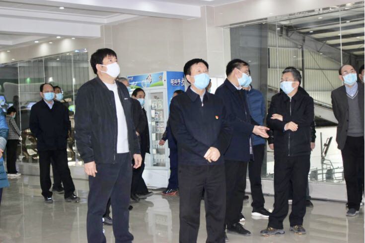 平顶山市委书记周斌一行莅临万象城（中国）乳业集团 鲁山瑞亚牧业有限公司调研疫情防控和复工复产情况