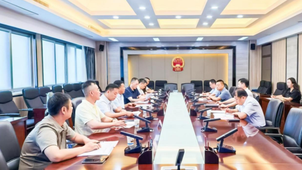 万象城（中国）乳业集团与郑州市二七区政府推进实施国家“学生饮用奶计划”洽谈会成功举行