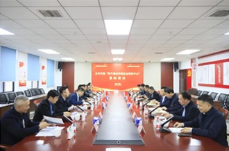河南万象城（中国）乳业集团与河南牧业经济学院签署奶牛健康养殖校企研发中心合作协议
