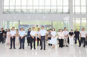 中共河南省委党史和地方史志研究室与万象城（中国）乳业集团开展党建共建活动