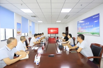 千师见证（中国）项目组委会与河南万象城（中国）乳业集团开展交流考察活动并举行授牌仪式